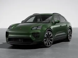 Oakgrünmetallic neo Gebraucht 2024 Porsche Macan SUV | 102.950 €