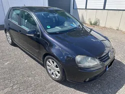 Schwarz Gebraucht 2004 VW Golf V Limousine | 1.900 € (Fairer Preis)