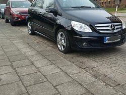 Schwarz Gebraucht 2007 Mercedes B200 Van / Kleinbus | 2.200 € (Superpreis)