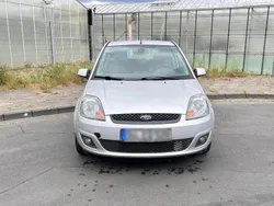 Silber Gebraucht 2006 Ford Fiesta Kleinwagen | 1.600 € (Fairer Preis)