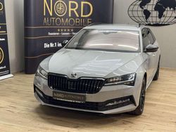 Stahlgrau Gebraucht 2022 Skoda Superb SportLine Kombi | 26.700 € (Teuer)