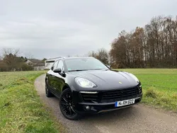 Schwarz Gebraucht 2014 Porsche Macan S Sport SUV | 21.699 €