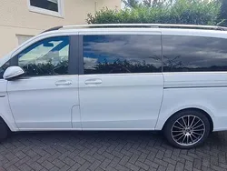 Weiß Gebraucht 2015 Mercedes V250 Avantgarde Edition Van / Kleinbus | 32.950 € (Fairer Preis)