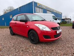 Rot Gebraucht 2011 Suzuki Swift Basic Kleinwagen | 3.999 € (Guter Preis)