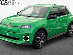 Gruen Neu 2024 Renault R5 Komfort Kleinwagen | 31.590 € (Fairer Preis)
