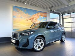 Cape york gruen metallic Gebraucht 2024 BMW iX1 M Sport SUV | 41.620 € (Guter Preis)