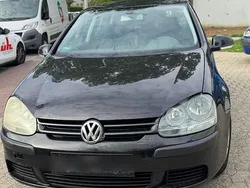 Schwarz Gebraucht 2004 VW Golf V Limousine | 1.100 € (Guter Preis)