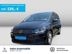 Schwarz Gebraucht 2024 VW Touran Move Van / Kleinbus | 35.370 € (Fairer Preis)