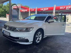 Weiß Gebraucht 2016 VW Passat R-line Kombi | 12.100 € (Fairer Preis)