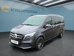 Grau Gebraucht 2020 Mercedes V220 Van / Kleinbus | 45.699 €