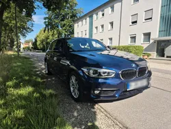 Blau Gebraucht 2017 BMW 118 Advantage Kleinwagen | 15.300 € (Fairer Preis)