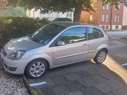 Silber Gebraucht 2007 Ford Fiesta Ambiente Kleinwagen | 1.500 € (Fairer Preis)