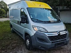 Grau Gebraucht 2015 Citroën Jumper Profi Van / Kleinbus | 8.330 € (Etwas zu teuer)