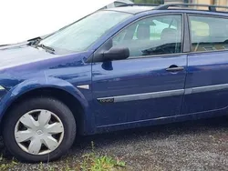 Blau Gebraucht 2005 Renault Mégane GrandTour Kombi | 800 € (Superpreis)