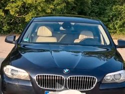 Blau Gebraucht 2011 BMW 525 Kombi | 10.000 € (Fairer Preis)