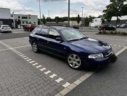 Blau Gebraucht 2000 Audi A4 Performance Kombi | 4.000 € (Etwas zu teuer)