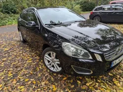 Schwarz Gebraucht 2012 Volvo V60 Kombi | 9.990 € (Teuer)