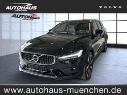 Onyx black (metallic) Gebraucht 2023 Volvo V60 Kombi | 49.990 €