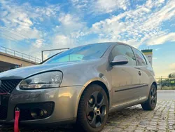 Grau Gebraucht 2004 VW Golf IV Trendline Kleinwagen | 1.800 € (Superpreis)
