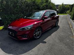 Rot Gebraucht 2020 Ford Focus ST-Line X Limousine | 18.500 € (Fairer Preis)