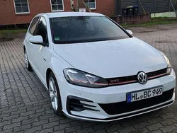 Weiß Gebraucht 2019 VW Golf VII GTI Limousine | 24.250 € (Fairer Preis)