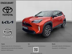 Orange metallic (4r8)/ black m Gebraucht 2023 Toyota Yaris Cross Edition SUV | 26.450 € (Fairer Preis)