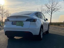 Weiß Gebraucht 2023 Tesla Model Y RWD SUV | 36.000 € (Fairer Preis)