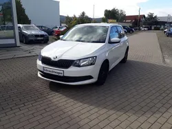 Weiß Gebraucht 2018 Skoda Fabia Active Limousine | 8.400 € (Fairer Preis)