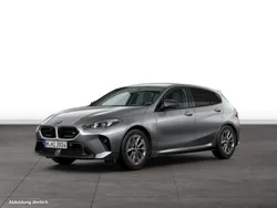 Grau Gebraucht 2024 BMW M135 Kleinwagen | 49.372 €