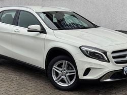 Calcitweiss/zirrusweiss Gebraucht 2016 Mercedes GLA220 Sport SUV | 18.900 € (Guter Preis)
