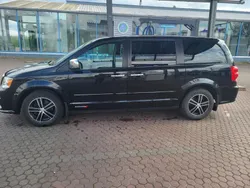 Schwarz Gebraucht 2016 Dodge Grand Caravan SE Van / Kleinbus | 15.500 € (Guter Preis)
