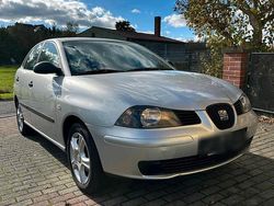 Silber Gebraucht 2003 Seat Cordoba Kleinwagen | 2.450 €