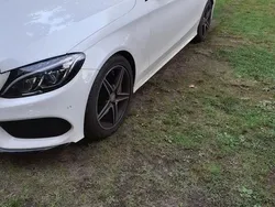 Weiß Gebraucht 2016 Mercedes C250 AMG line Kombi | 22.000 € (Fairer Preis)
