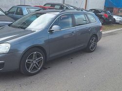 Grau Gebraucht 2009 VW Golf V Comfortline Kombi | 3.500 € (Etwas zu teuer)