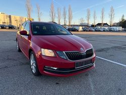 Rot Gebraucht 2019 Skoda Octavia Style Kombi | 9.900 € (Guter Preis)