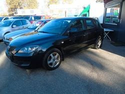 Schwarz Gebraucht 2008 Mazda 3 Exclusive Limousine | 890 €