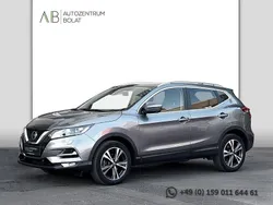 Grau Gebraucht 2019 Nissan Qashqai N-Connecta SUV | 15.900 € (Guter Preis)