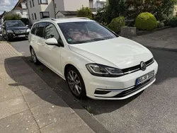 Weiß Gebraucht 2018 VW Golf VII Highline Kombi | 11.500 € (Fairer Preis)