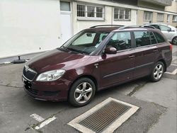 Rot Gebraucht 2011 Skoda Fabia Family Kleinwagen | 5.500 € (Fairer Preis)