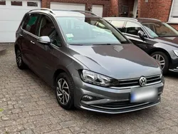 Grau Gebraucht 2018 VW Golf Sportsvan Join Van / Kleinbus | 16.500 € (Fairer Preis)