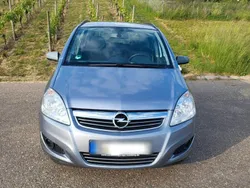 Blau Gebraucht 2009 Opel Zafira Family Van / Kleinbus | 4.500 € (Etwas zu teuer)