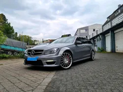 Silber Gebraucht 2011 Mercedes C63 AMG Kombi | 31.500 €