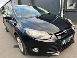 Gebraucht 2011 Ford Focus Titanium Limousine | 4.990 € (Fairer Preis)
