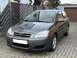 Grau Gebraucht 2006 Toyota Corolla Kleinwagen | 4.450 € (Etwas zu teuer)