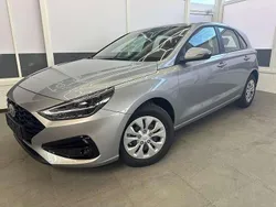 Shimmering silver r2t Neu 2025 Hyundai i30 Style Limousine | 19.780 € (Guter Preis)