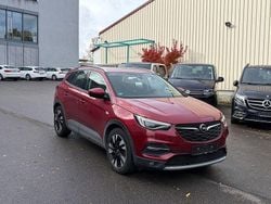 Rot Gebraucht 2018 Opel Grandland X Innovation SUV | 12.990 € (Guter Preis)