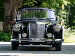 Schwarz Gebraucht 1959 Mercedes 220 SE Limousine | 29.000 €
