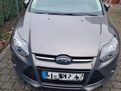 Braun Gebraucht 2012 Ford Focus Titanium Kombi | 3.950 € (Guter Preis)