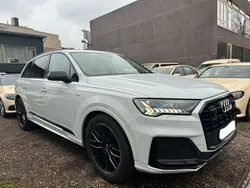 Weiß Gebraucht 2020 Audi Q7 S-Line SUV | 30.900 €