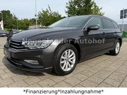 Grau Gebraucht 2022 VW Passat Business Kombi | 18.990 € (Guter Preis)